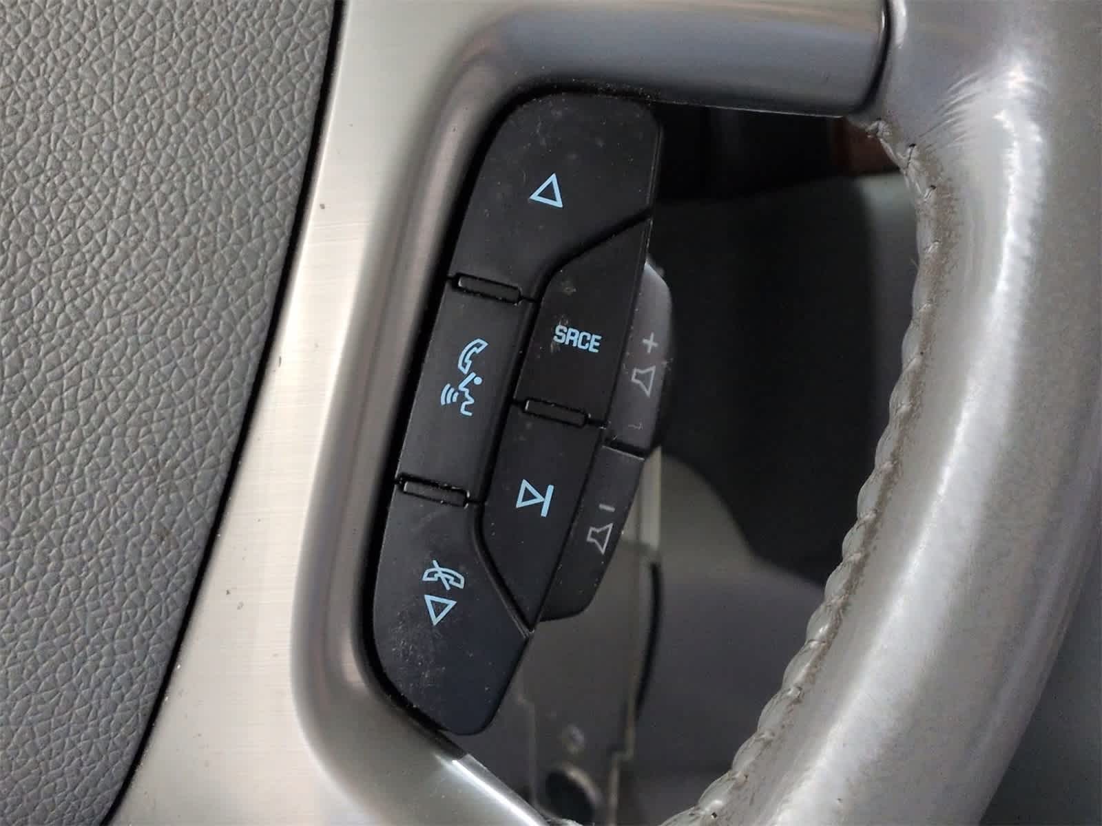 Thumbnail: 2013 Chevrolet Tahoe - 25