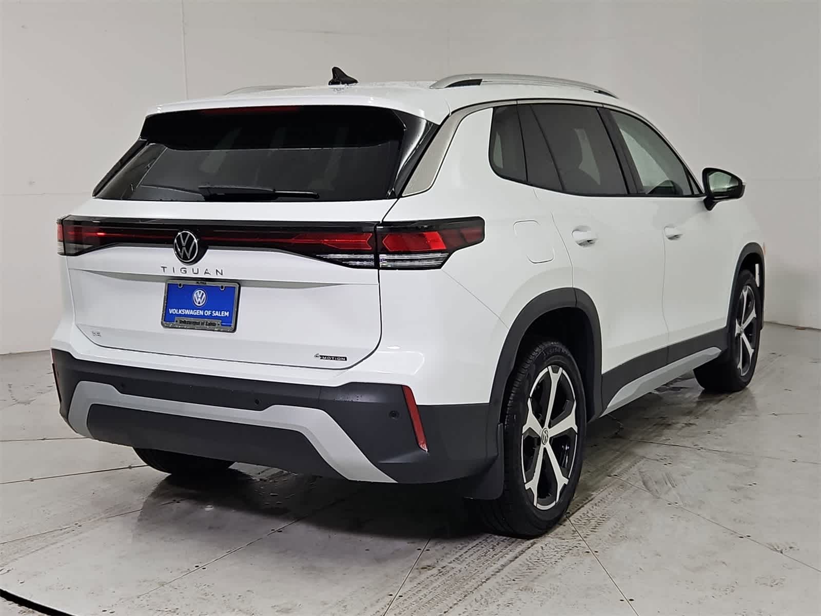 Thumbnail: 2026 Volkswagen Tiguan - 6