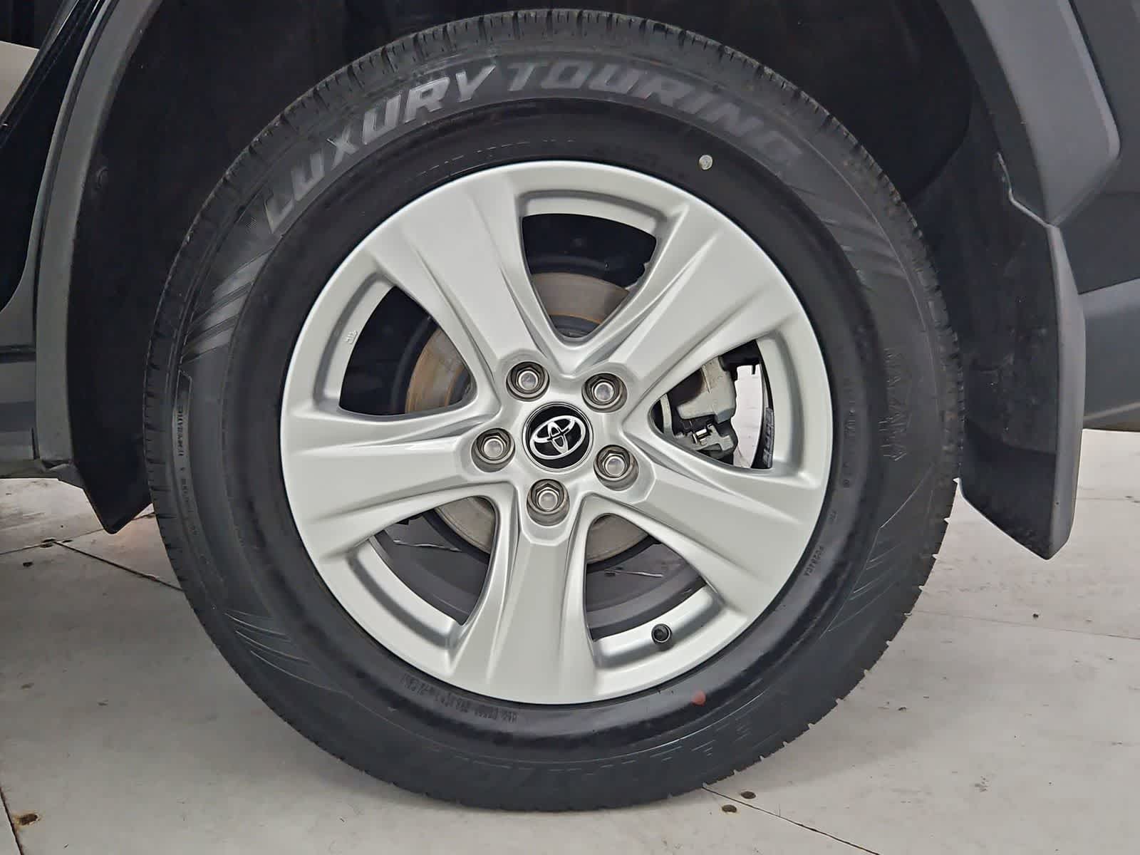 Thumbnail: 2020 Toyota RAV4 - 13