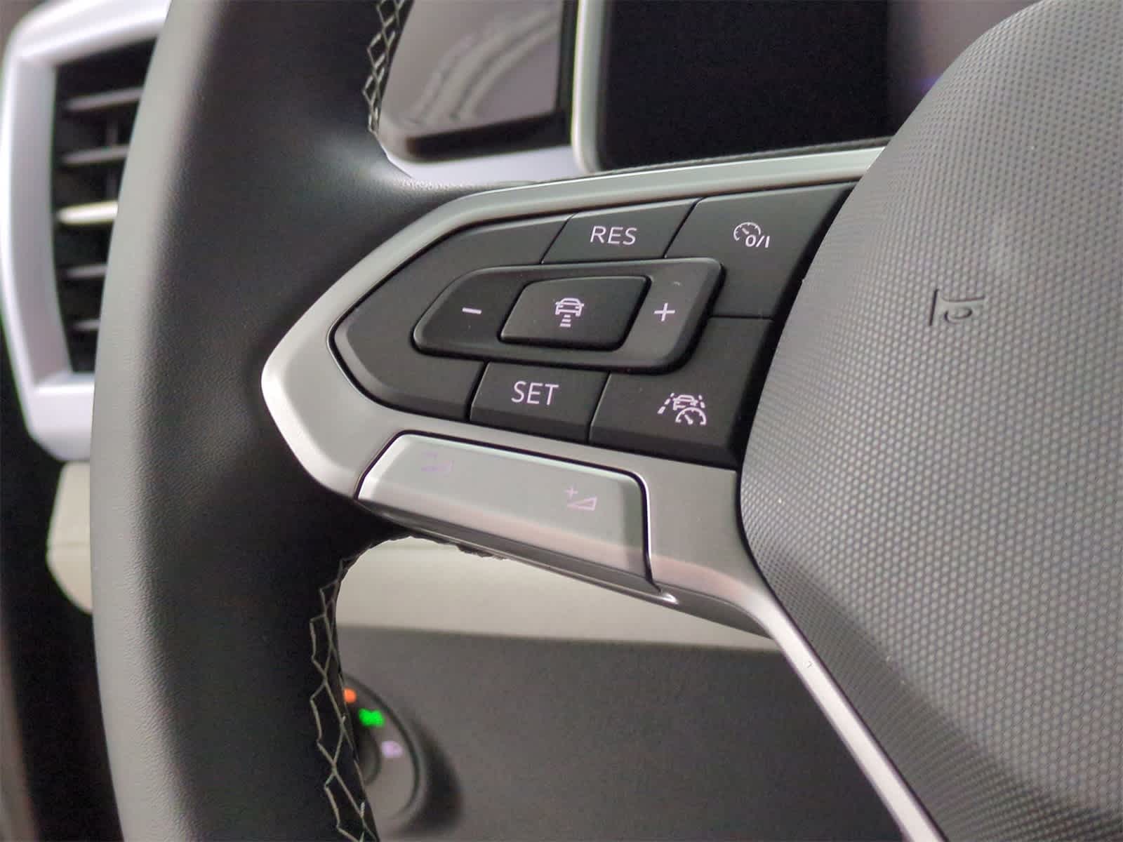 Thumbnail: 2025 Volkswagen Taos - 24