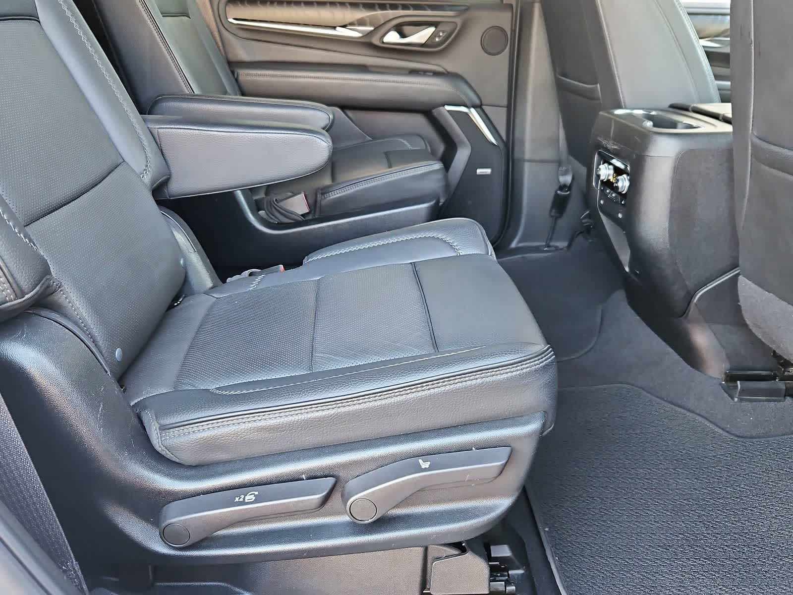 Thumbnail: 2023 GMC Yukon - 20