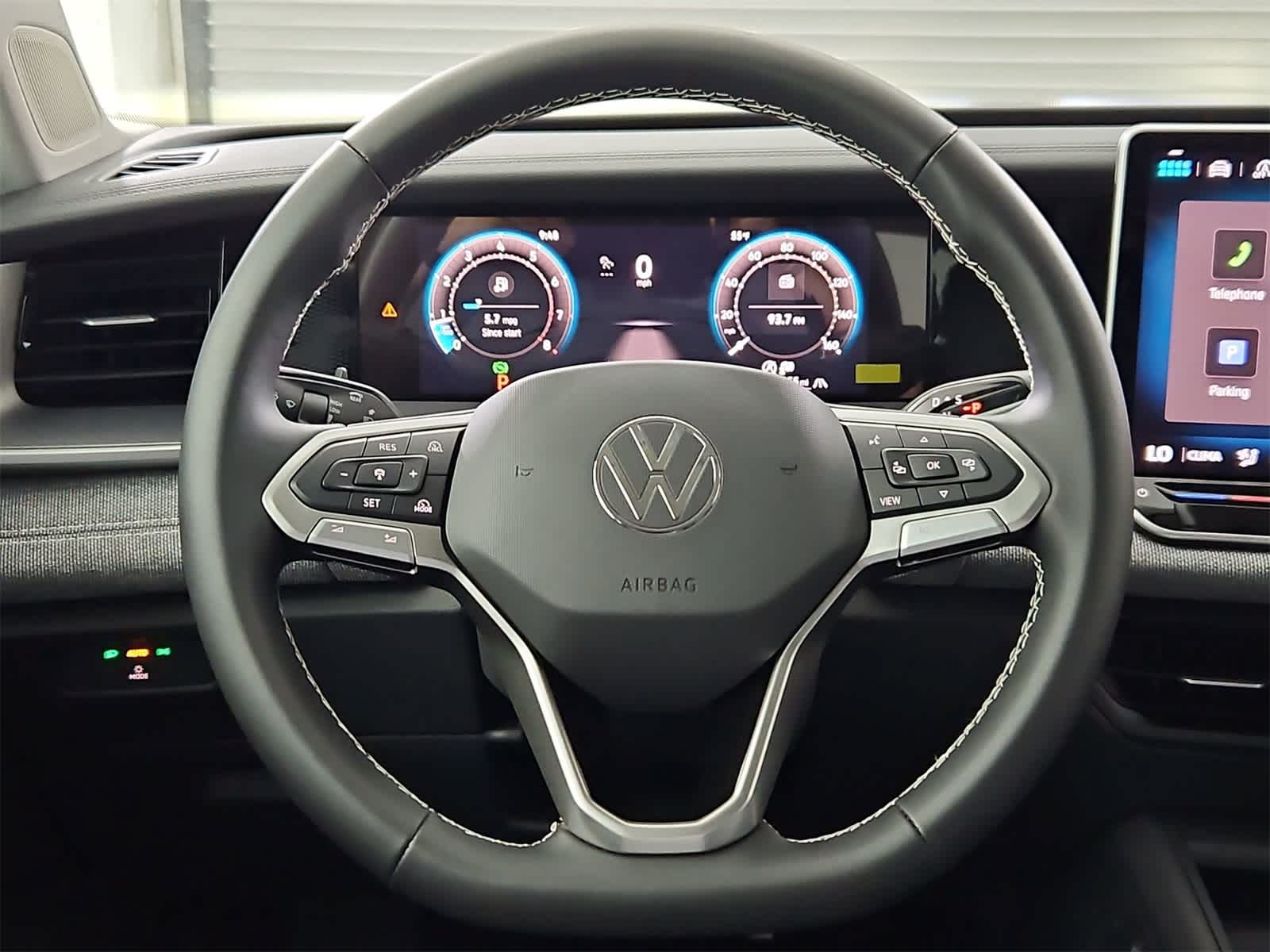 Thumbnail: 2025 Volkswagen Tiguan - 22