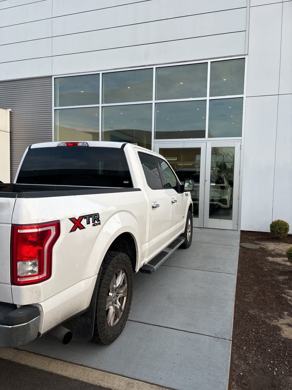 Thumbnail: 2017 Ford F-150 - 5