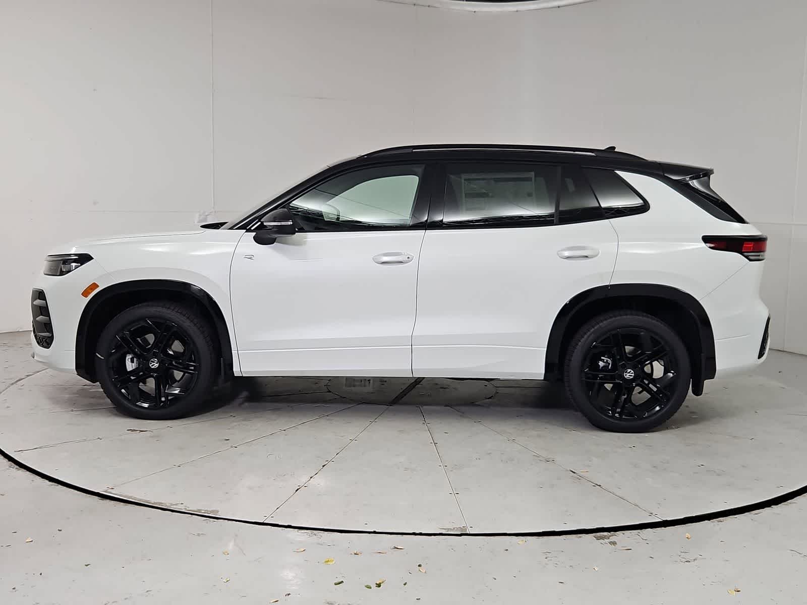 Thumbnail: 2026 Volkswagen Tiguan - 3