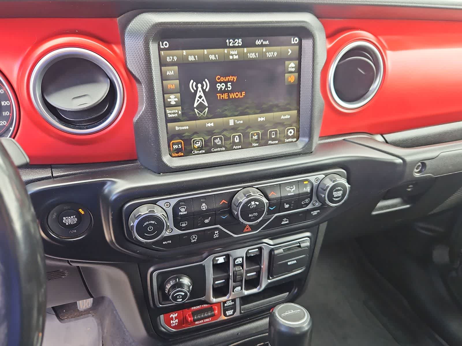 Thumbnail: 2022 Jeep Gladiator - 26