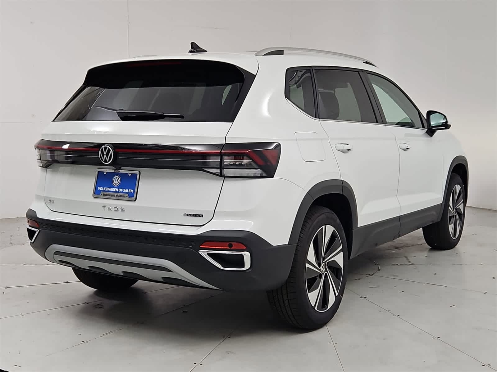 Thumbnail: 2025 Volkswagen Taos - 6