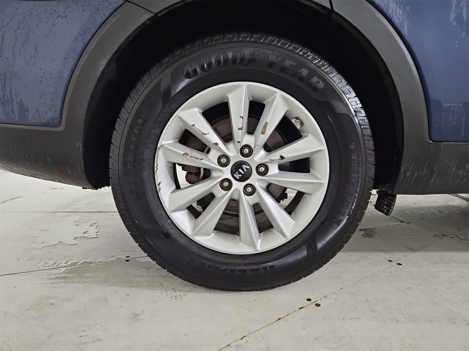 Thumbnail: 2019 Kia Sorento - 13