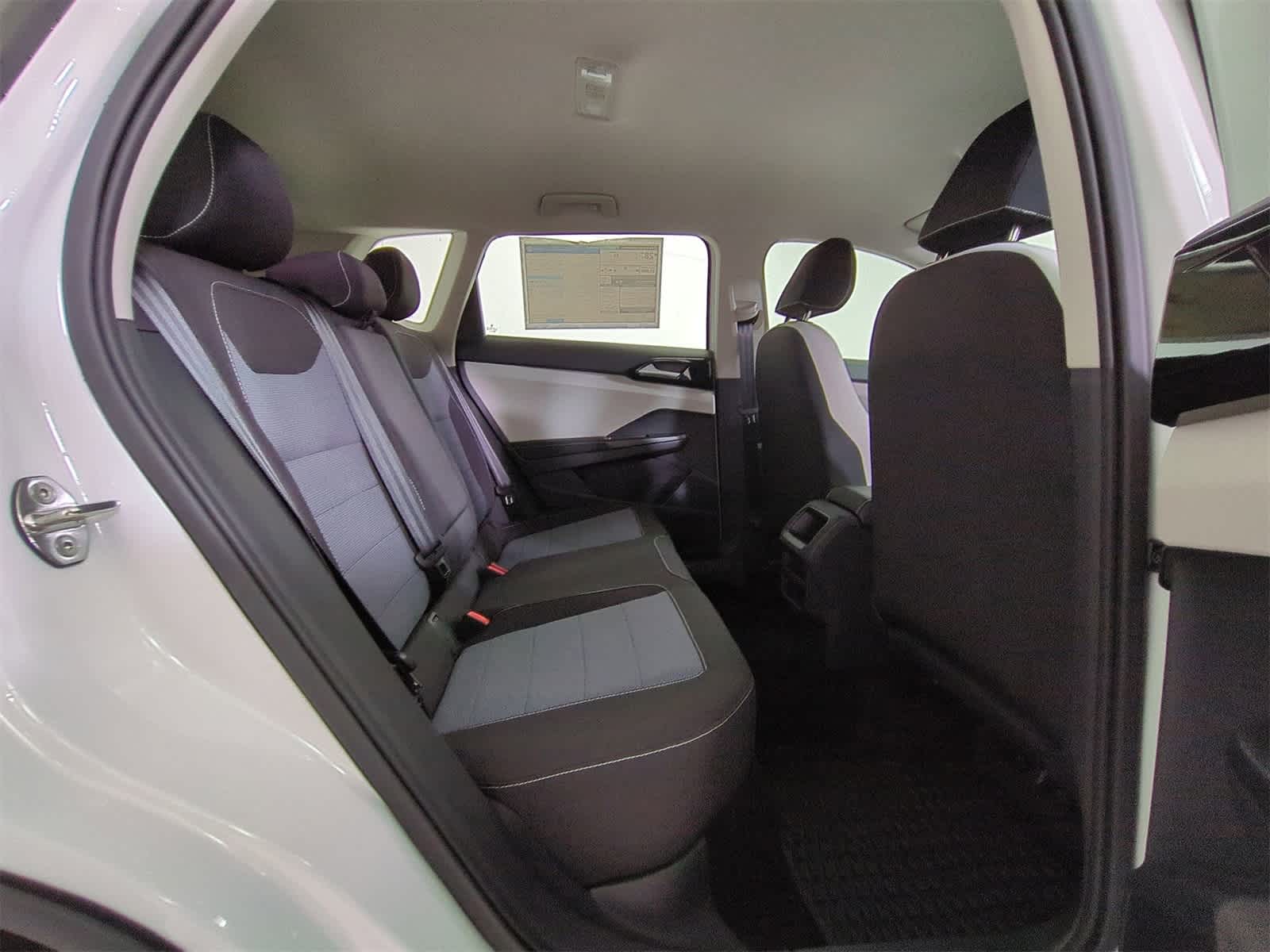 Thumbnail: 2025 Volkswagen Taos - 21