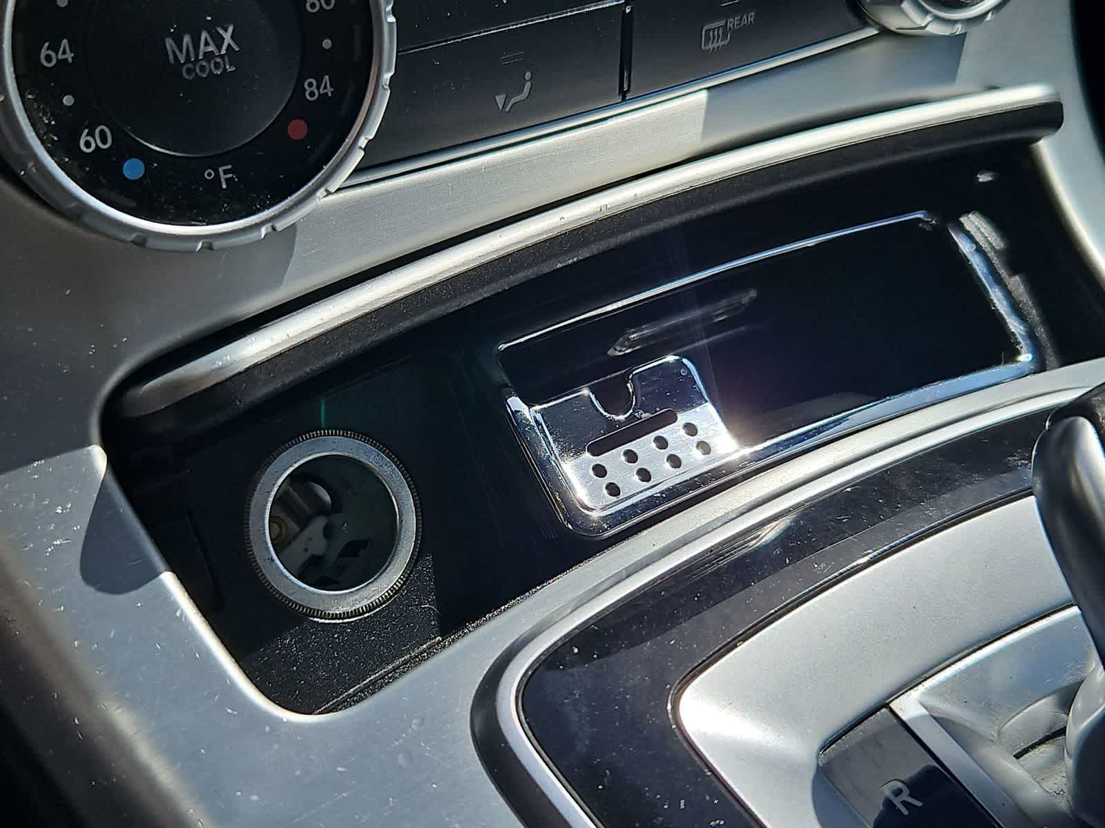 Thumbnail: 2016 Mercedes-Benz SLK - 26