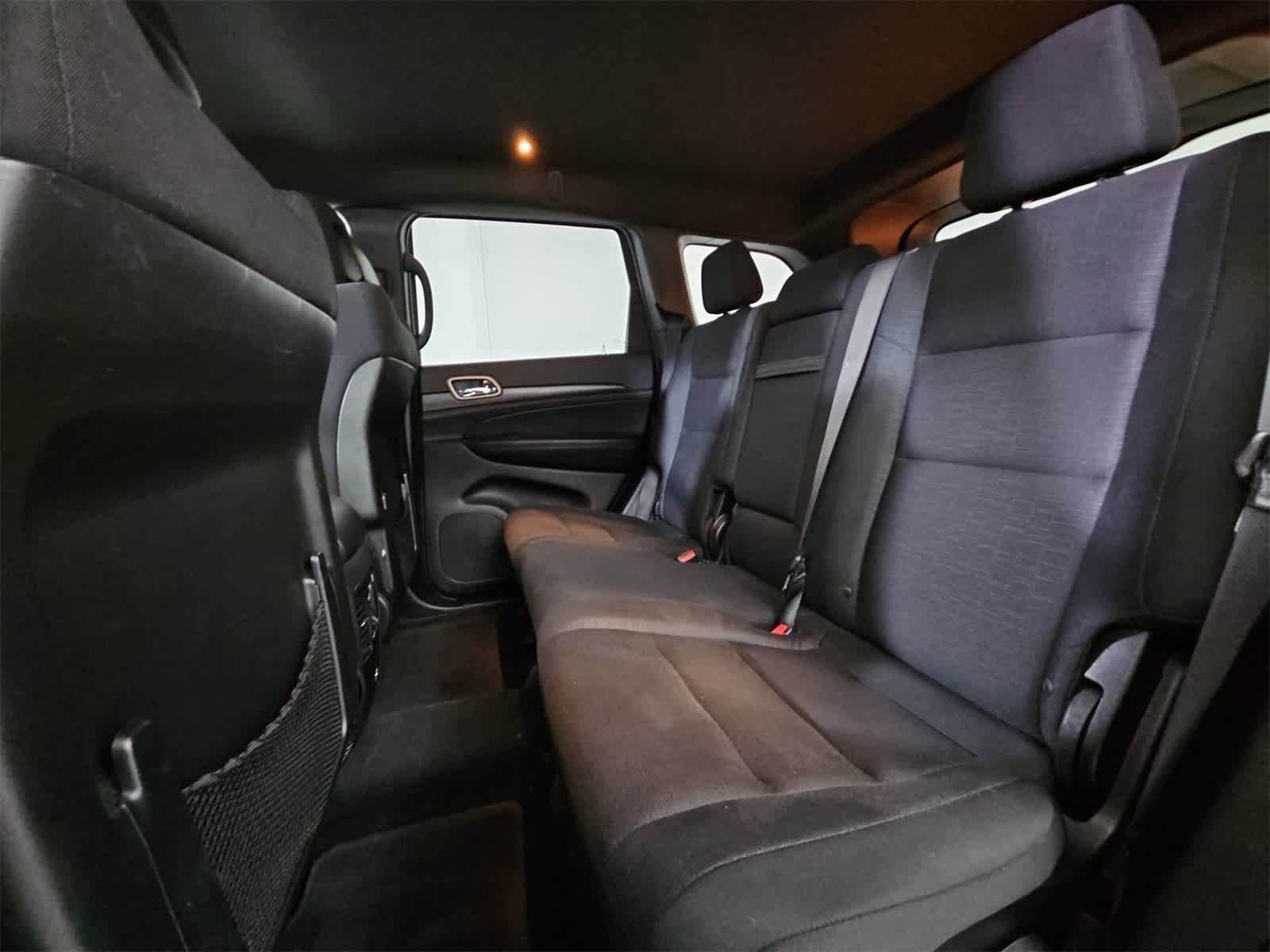 Thumbnail: 2017 Jeep Grand Cherokee - 19