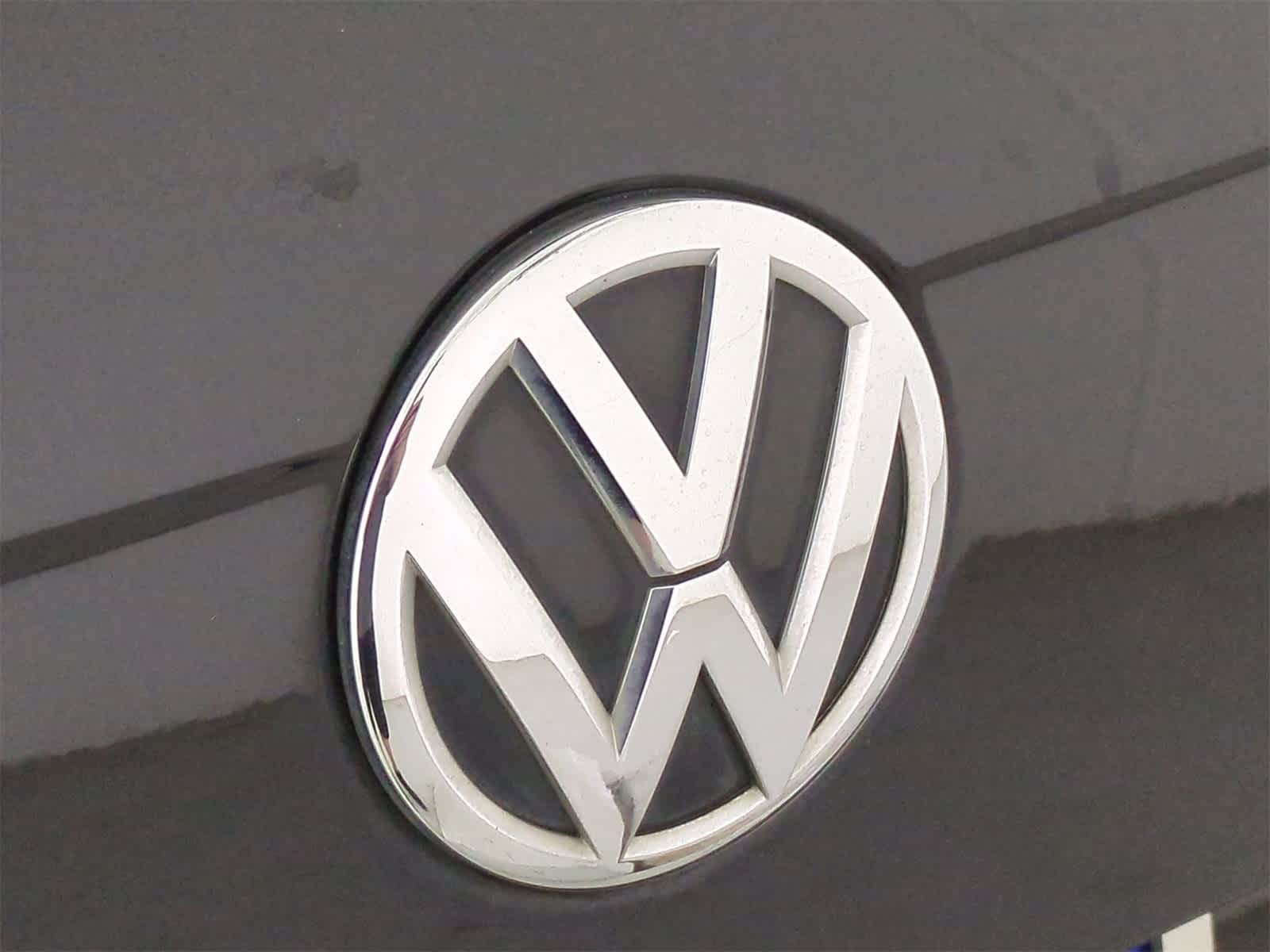 Thumbnail: 2020 Volkswagen Tiguan - 10