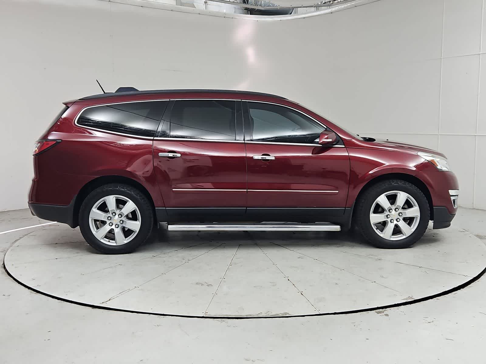 Thumbnail: 2017 Chevrolet Traverse - 7