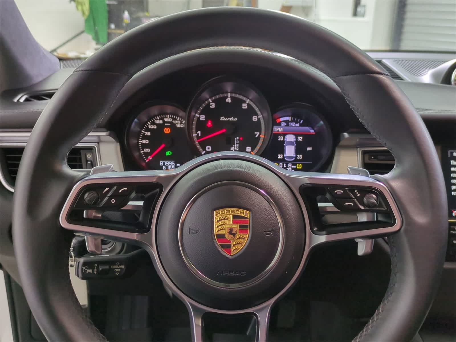 Thumbnail: 2015 Porsche Macan - 23