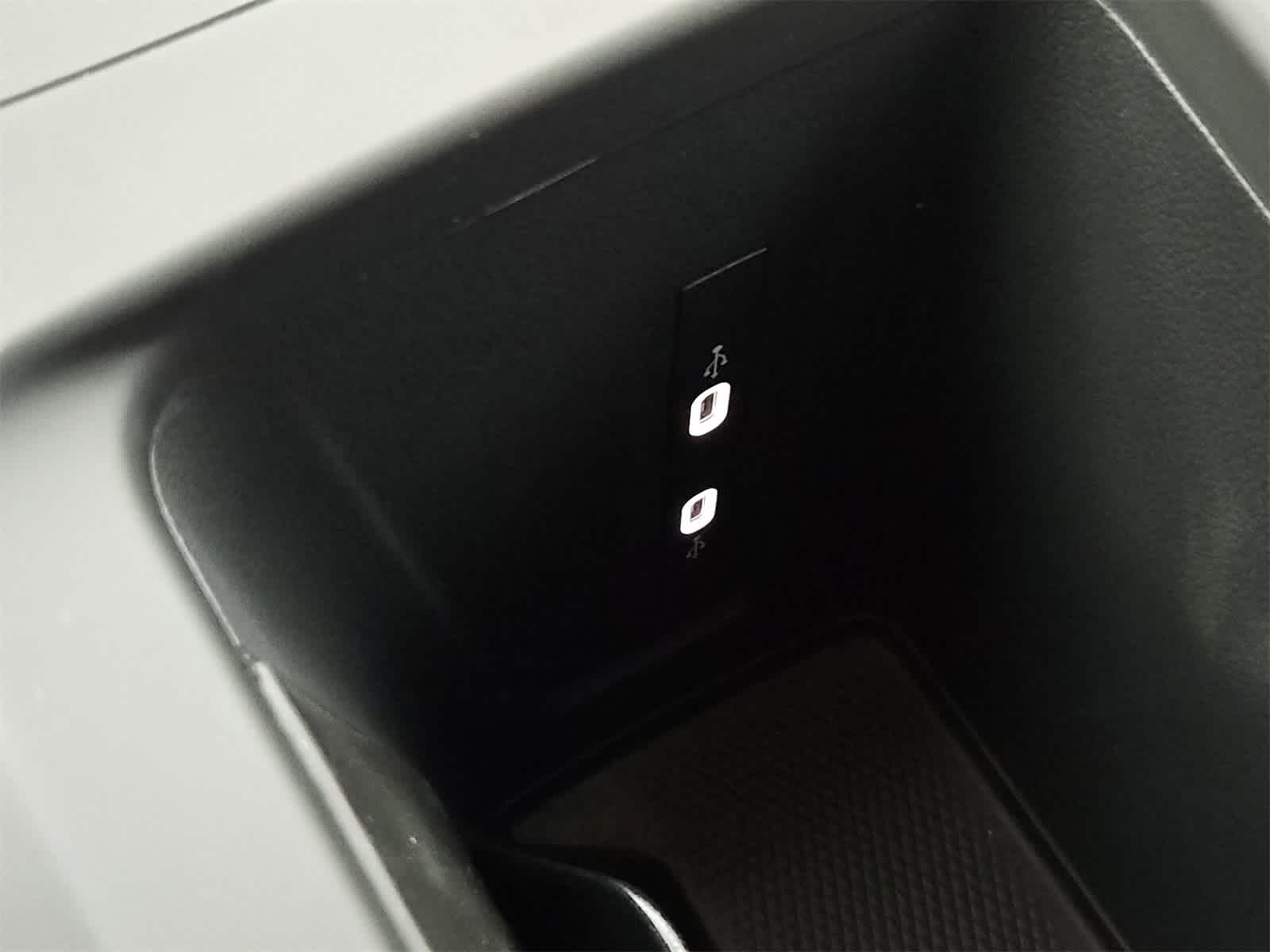 Thumbnail: 2025 Volkswagen Tiguan - 31