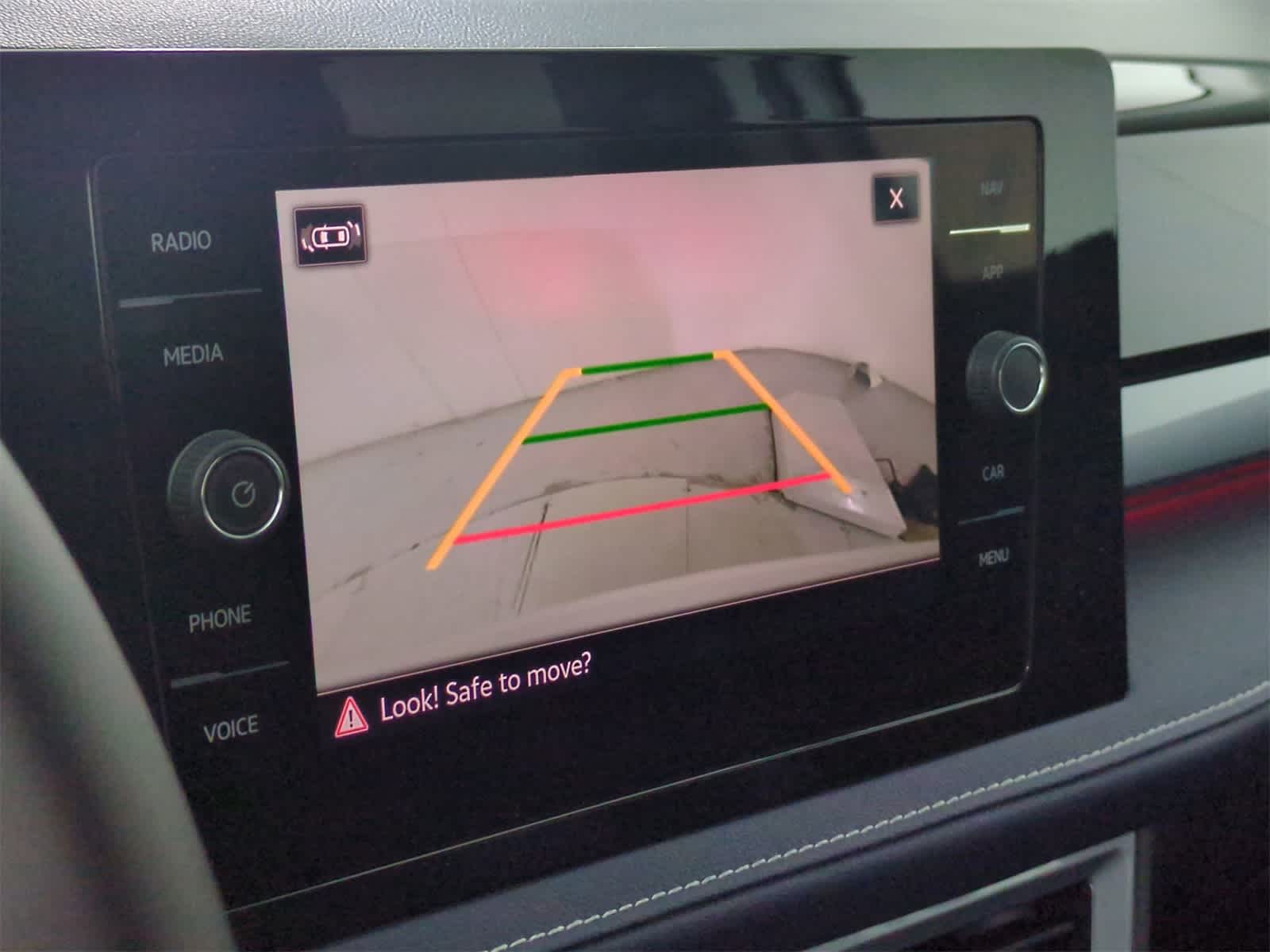 Thumbnail: 2025 Volkswagen Taos - 30