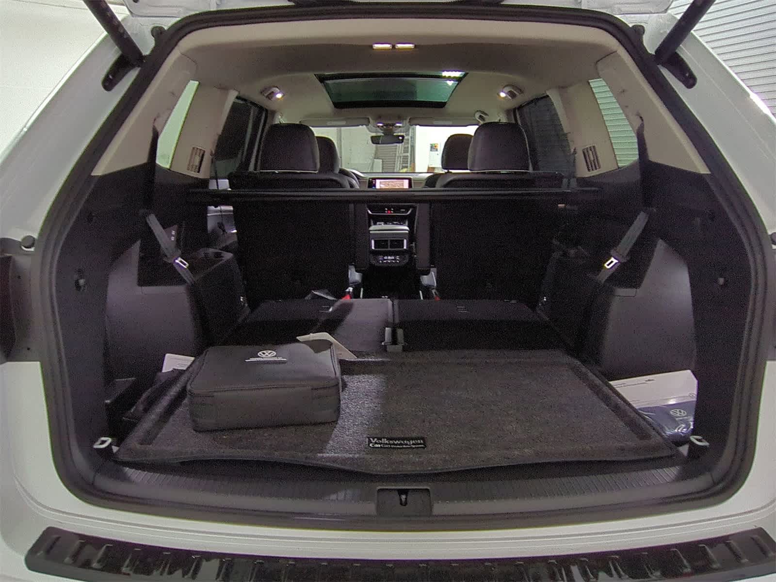 Thumbnail: 2025 Volkswagen Atlas - 36