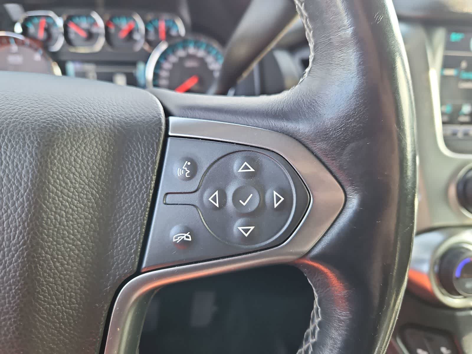 Thumbnail: 2017 Chevrolet Tahoe - 25