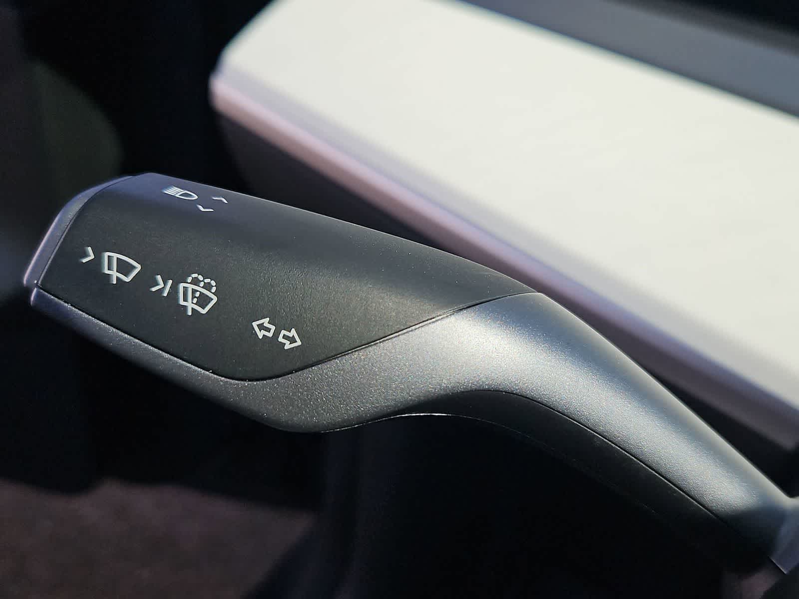 Thumbnail: 2022 Tesla Model Y - 26