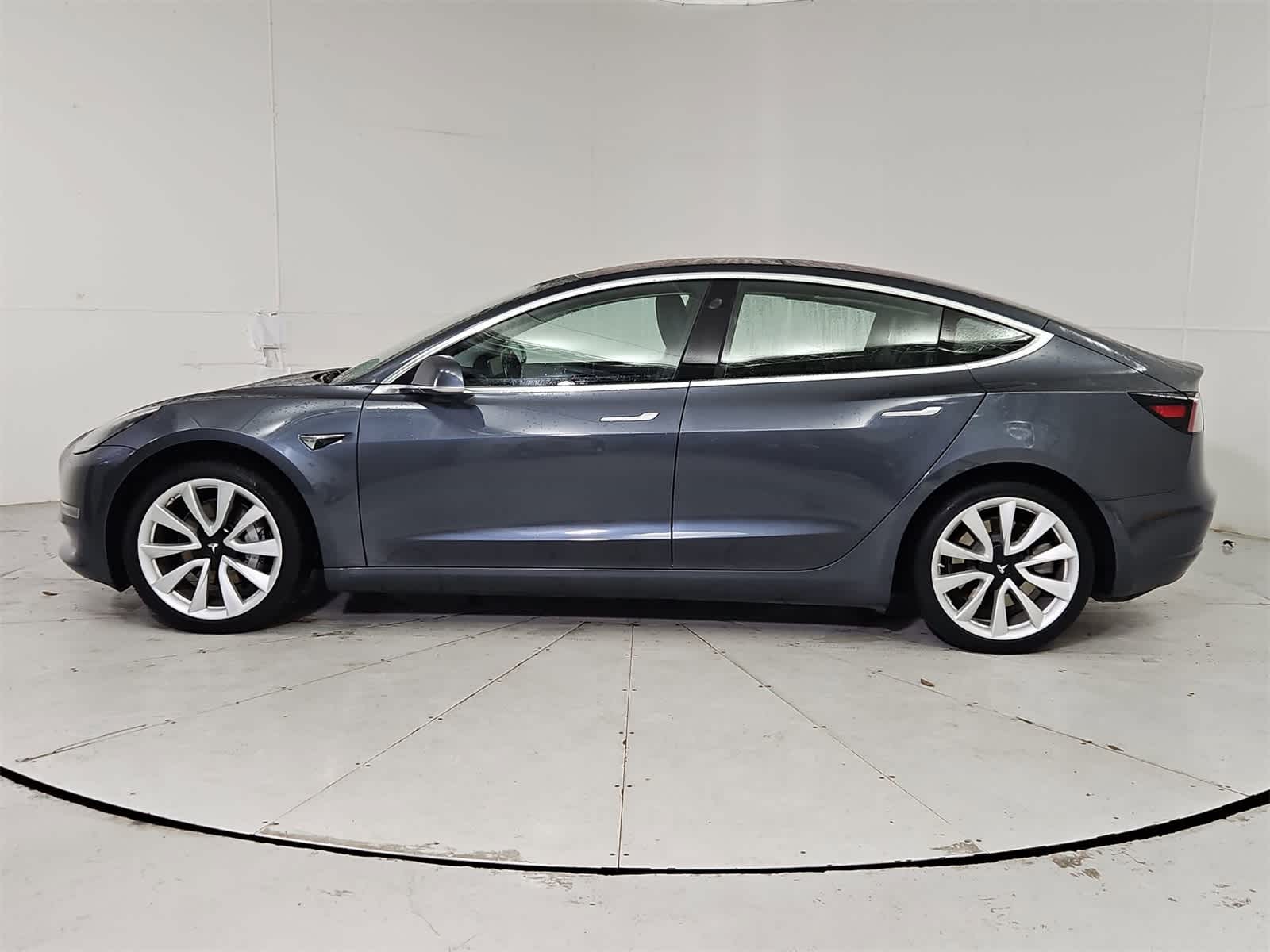 Thumbnail: 2018 Tesla Model 3 - 3
