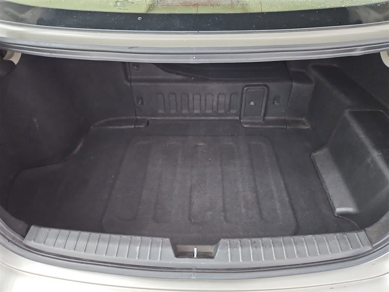 Thumbnail: 2013 Kia Optima - 34