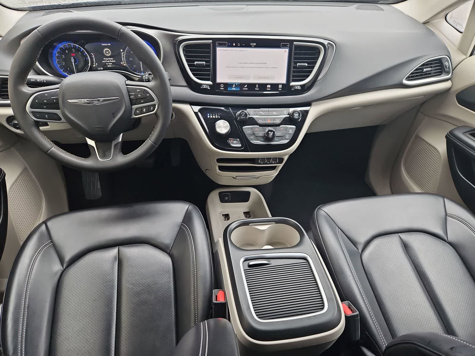 Thumbnail: 2023 Chrysler Pacifica - 15