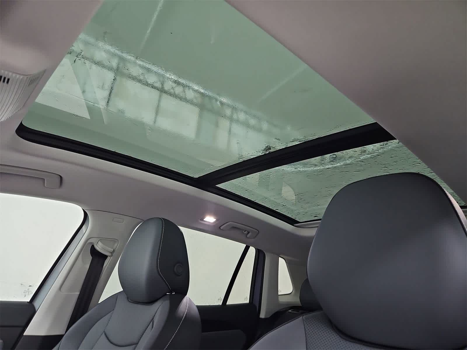 Thumbnail: 2025 Volkswagen Tiguan - 19