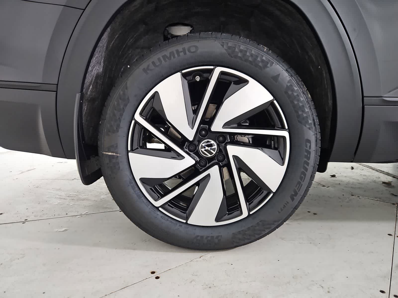 Thumbnail: 2026 Volkswagen Atlas - 13