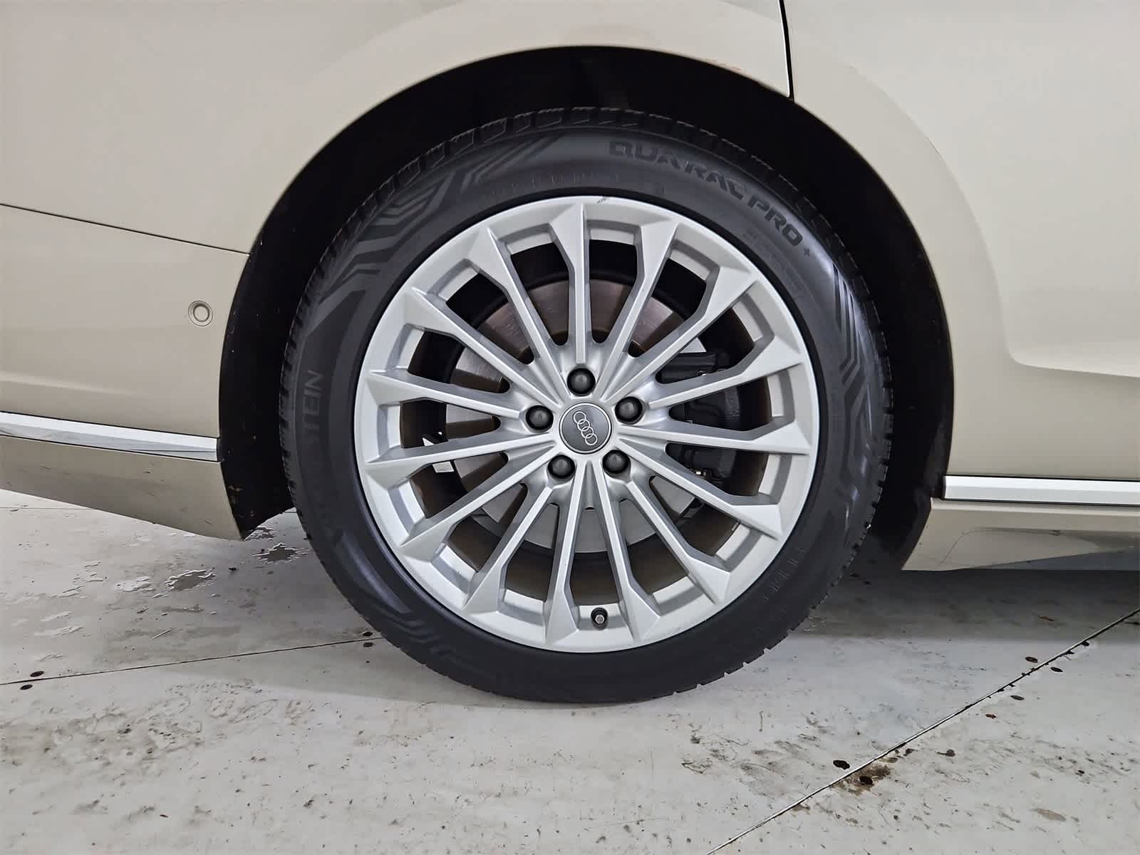 Thumbnail: 2020 Audi A8 - 13