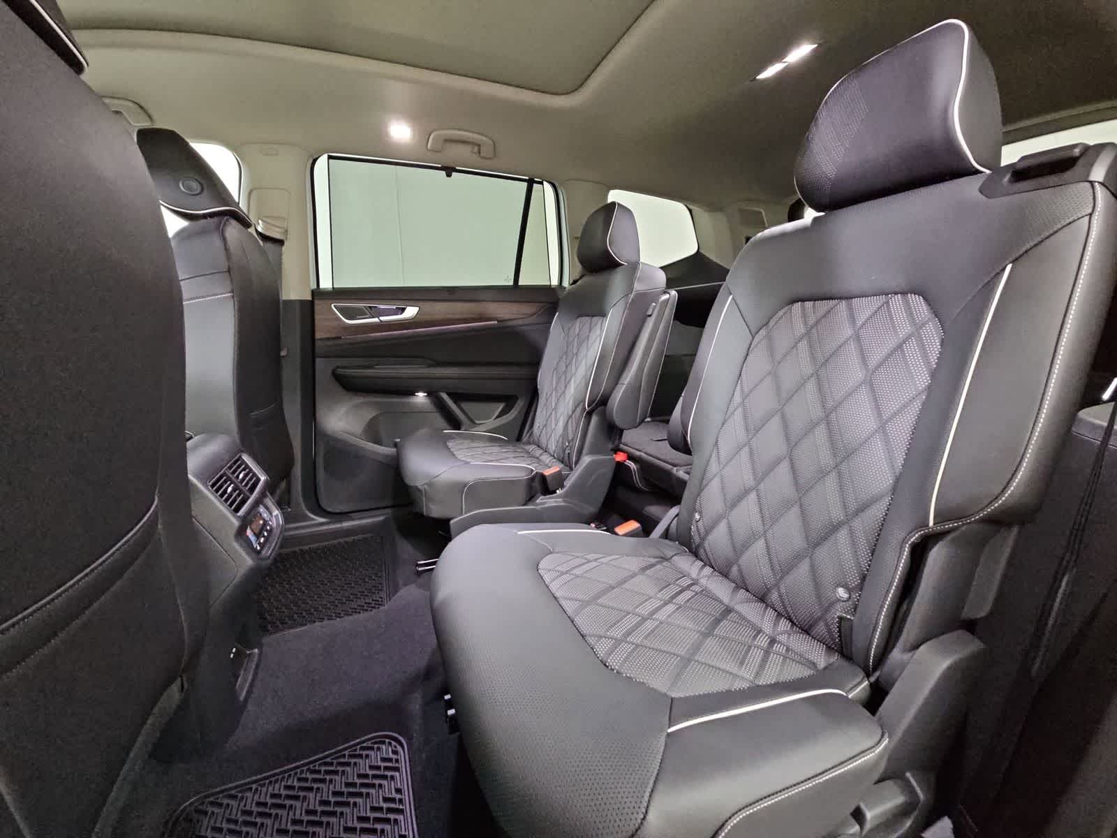 Thumbnail: 2026 Volkswagen Atlas - 20