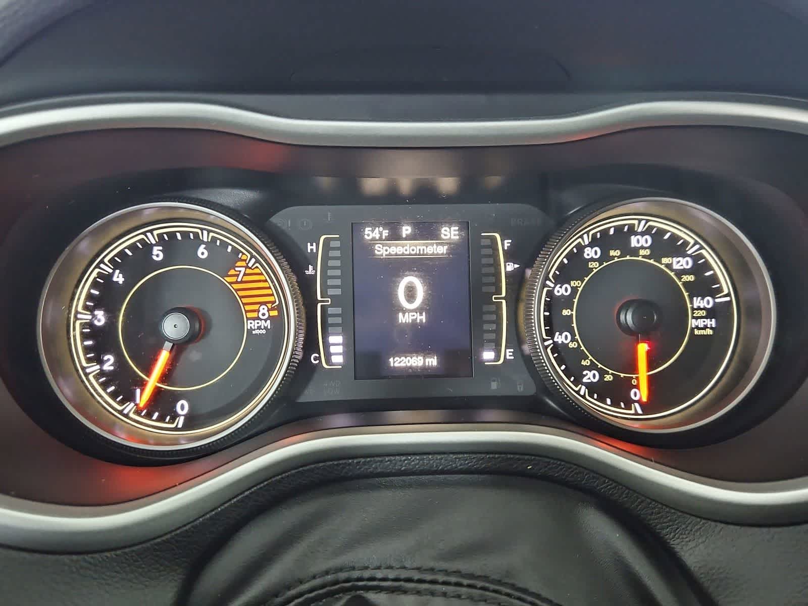 Thumbnail: 2018 Jeep Cherokee - 32