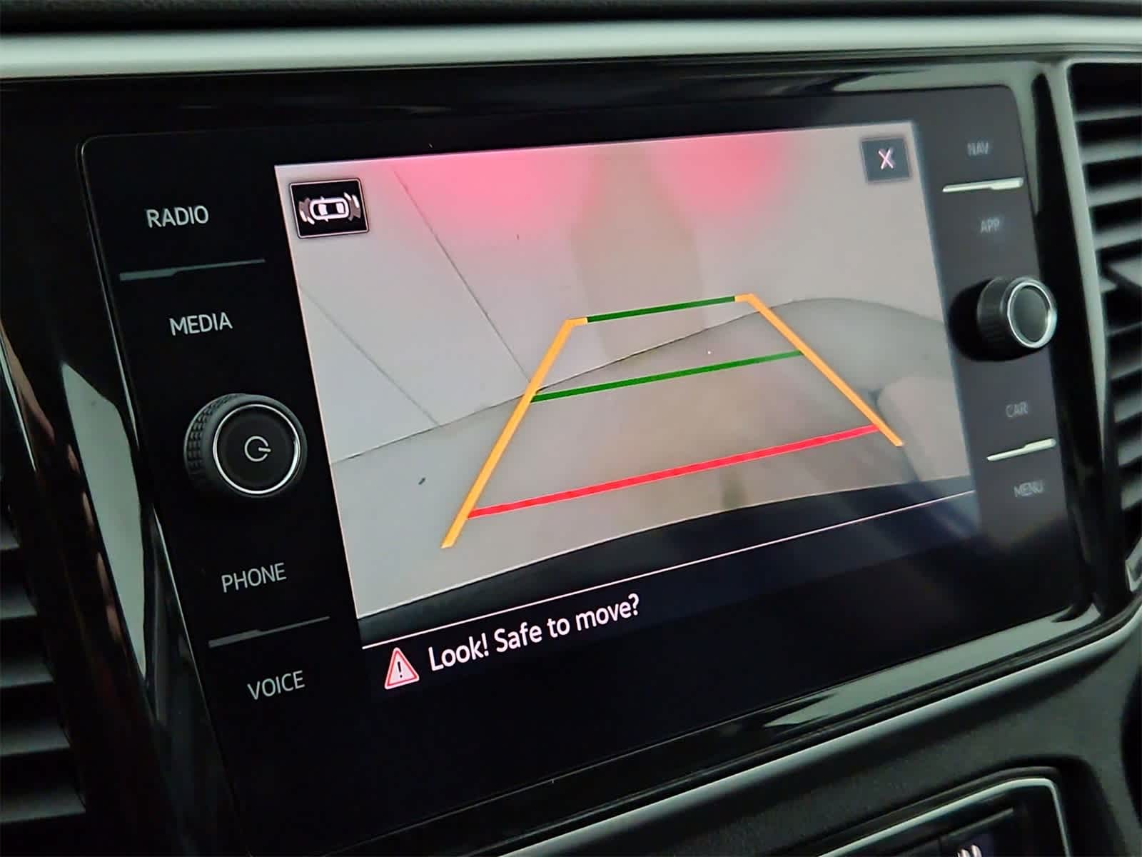 Thumbnail: 2021 Volkswagen Atlas - 31