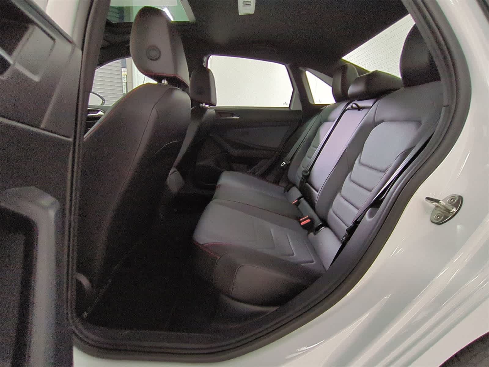 Thumbnail: 2025 Volkswagen Jetta - 20