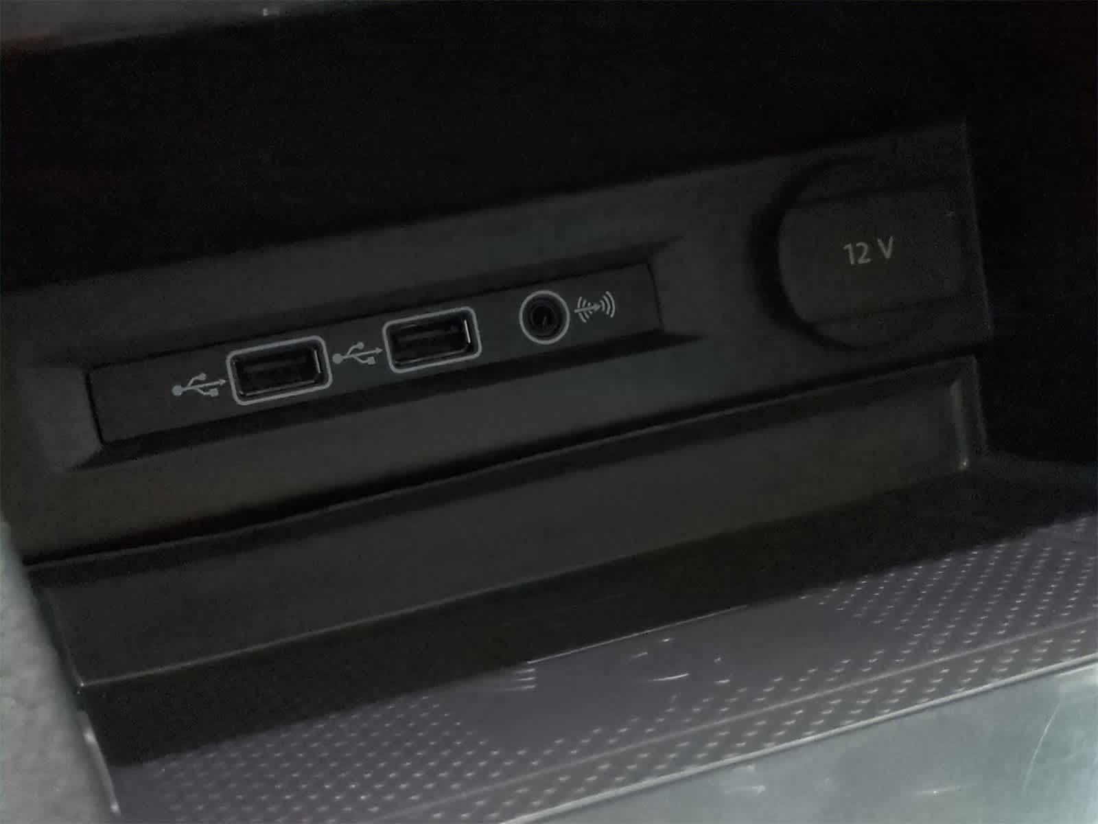 Thumbnail: 2020 Volkswagen Tiguan - 31