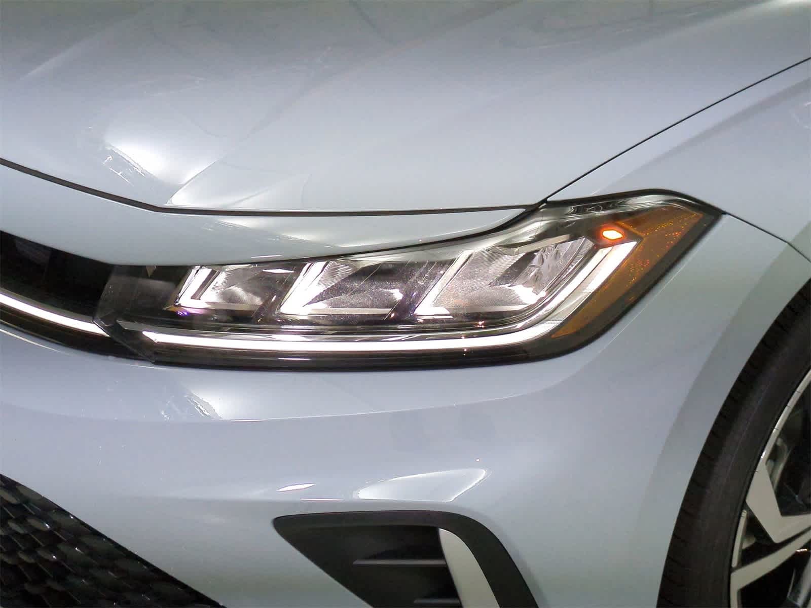 Thumbnail: 2025 Volkswagen Jetta - 10