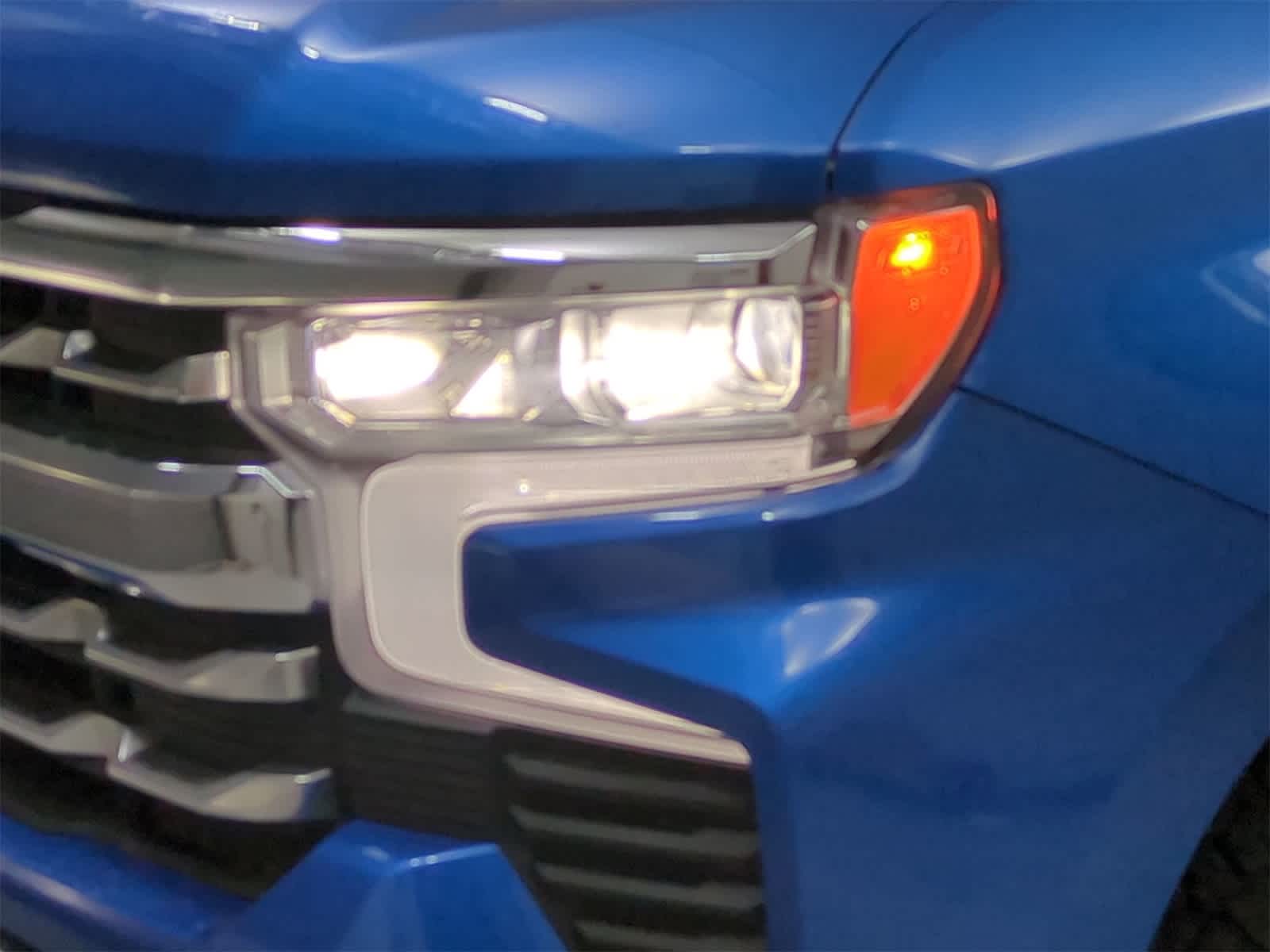 Thumbnail: 2022 Chevrolet Silverado 1500 - 10