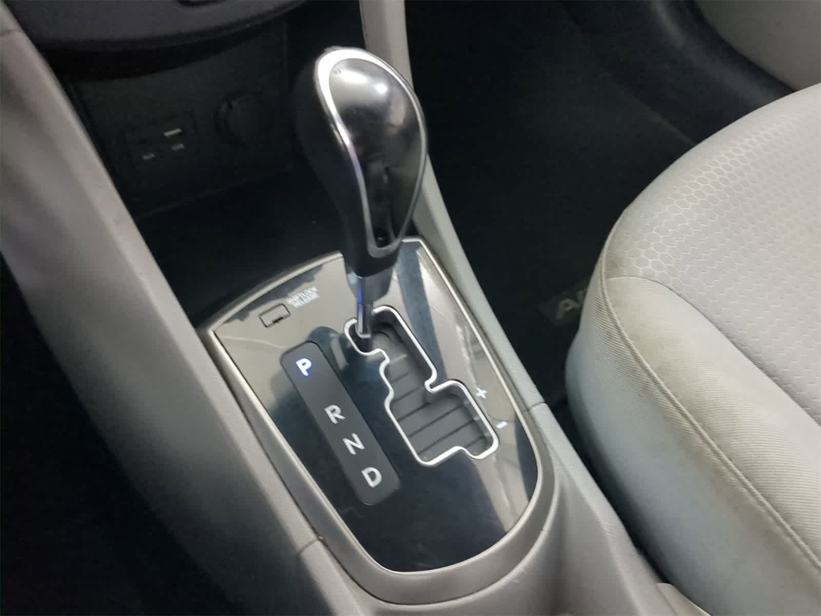 Thumbnail: 2015 Hyundai Accent - 28