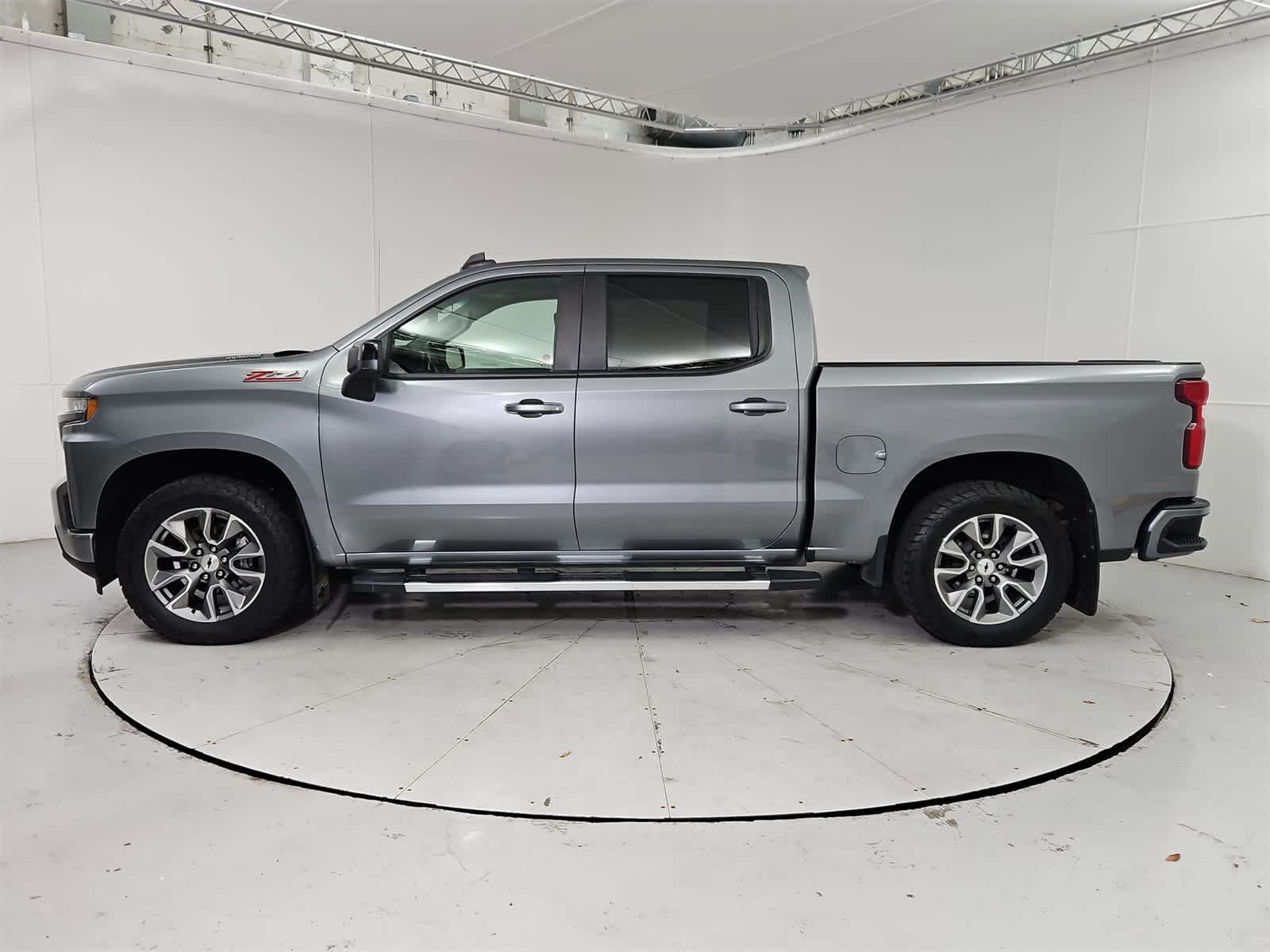 Thumbnail: 2021 Chevrolet Silverado 1500 - 3