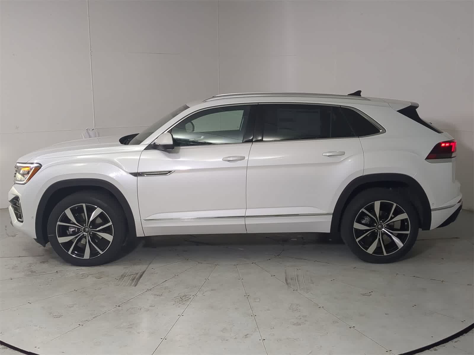 Thumbnail: 2026 Volkswagen Atlas - 3