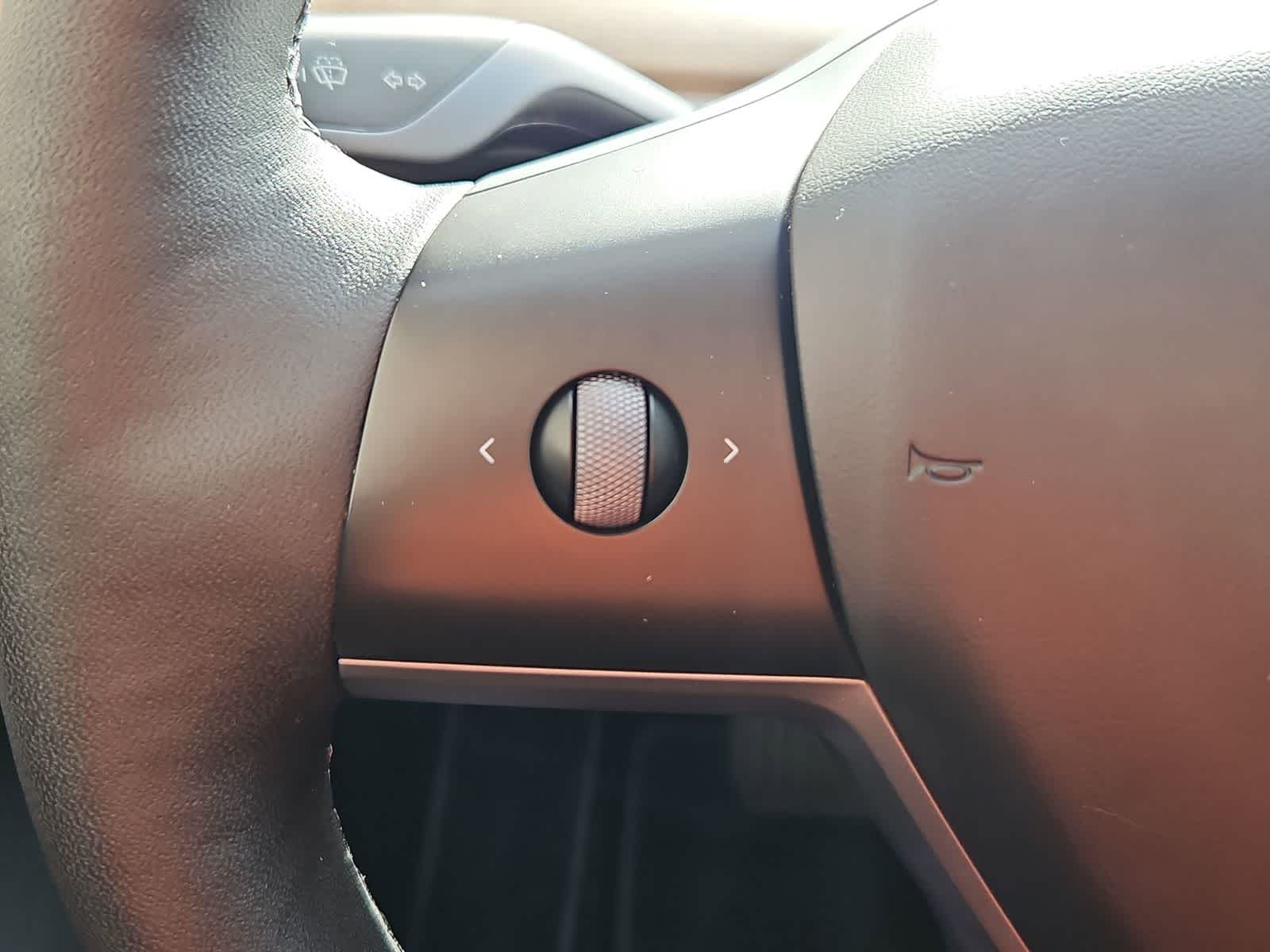 Thumbnail: 2024 Tesla Model Y - 24