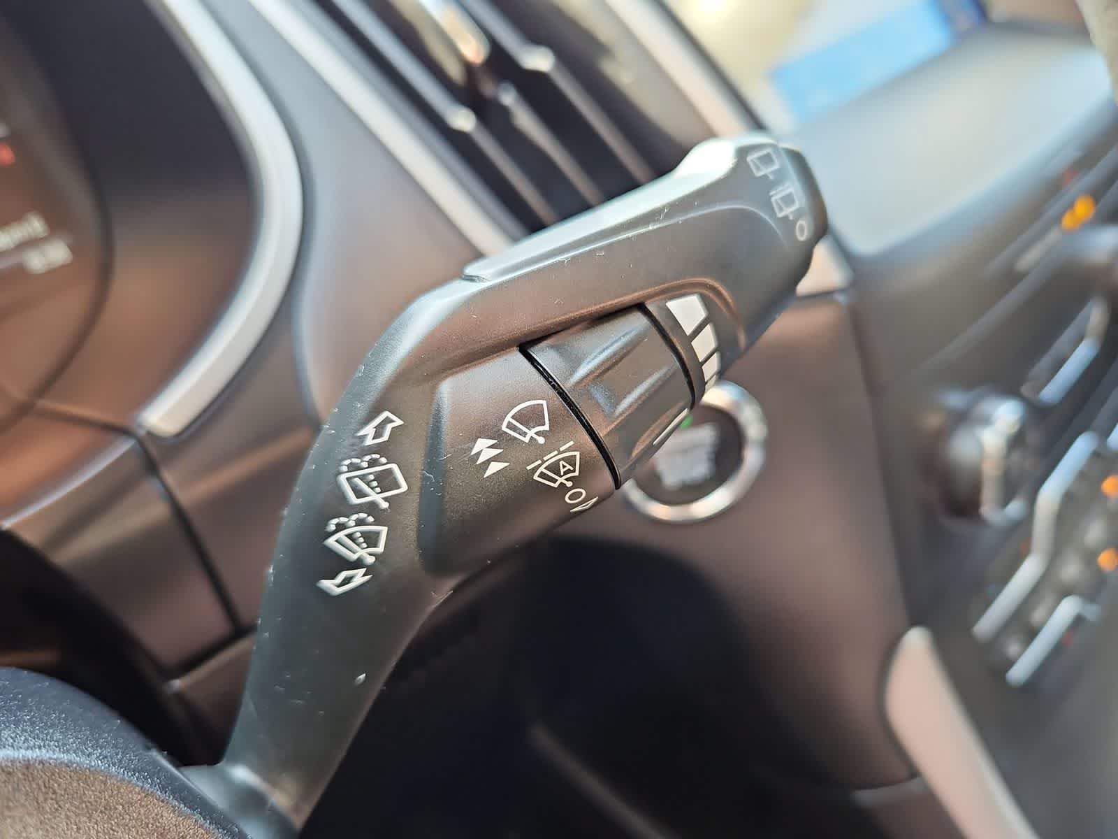 Thumbnail: 2020 Ford Edge - 24