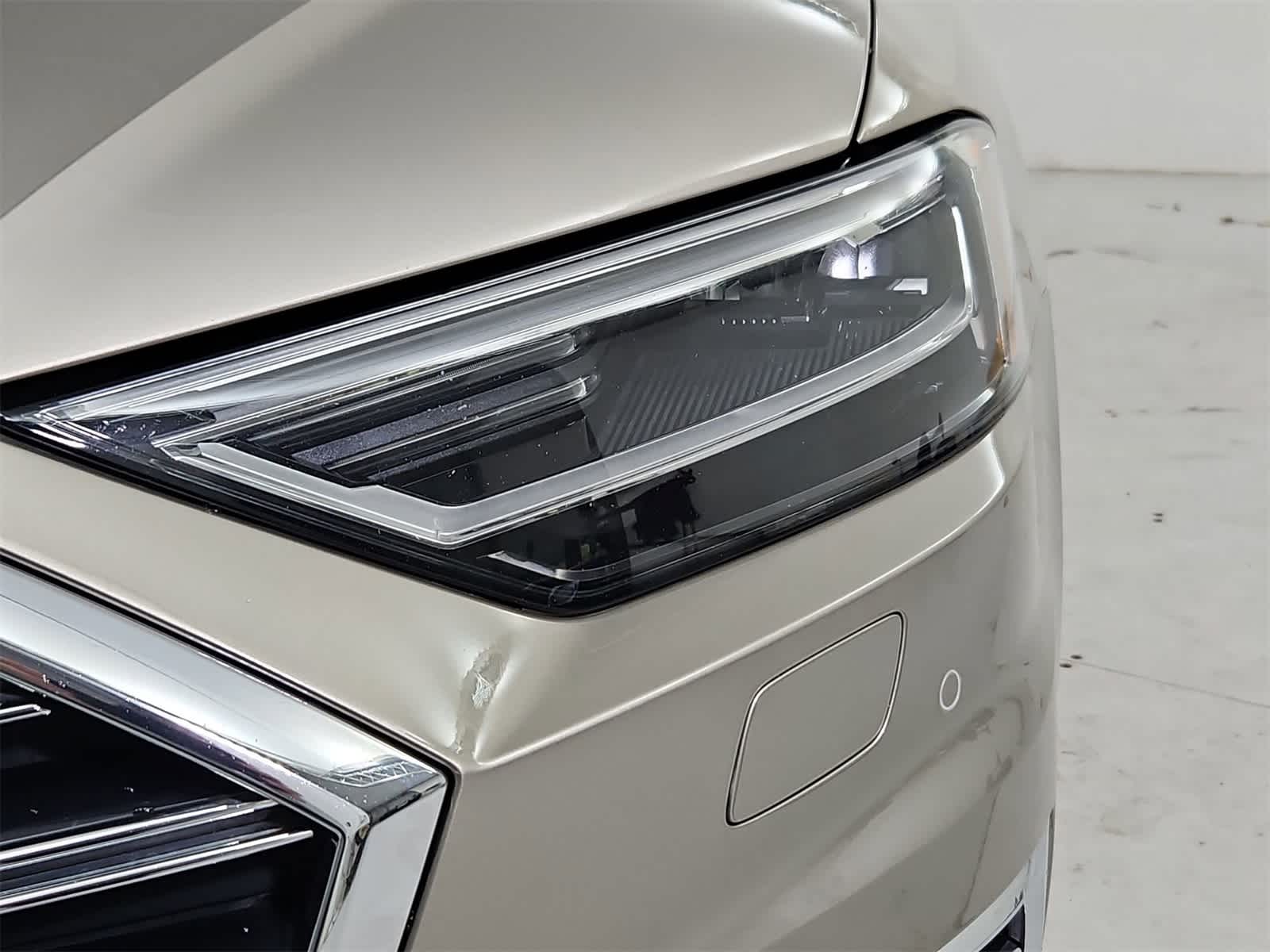 Thumbnail: 2020 Audi A8 - 10