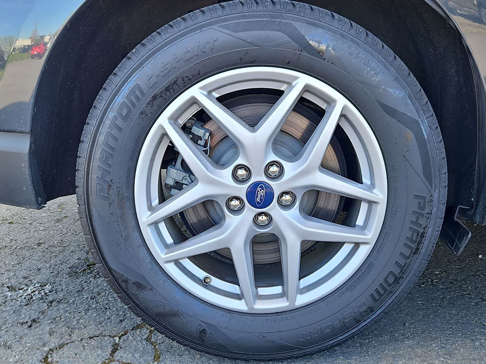 Thumbnail: 2021 Ford Edge - 13