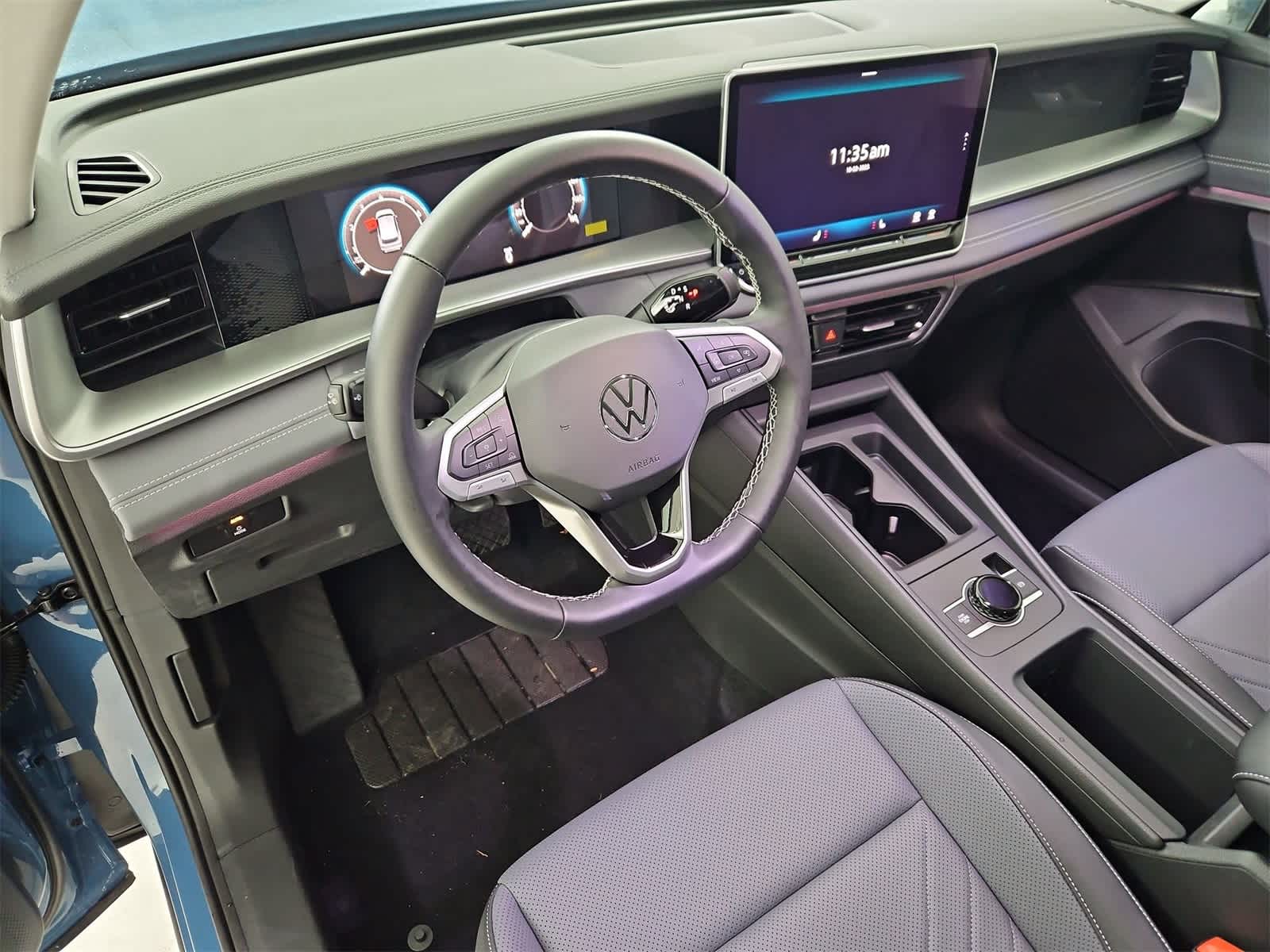 Thumbnail: 2025 Volkswagen Tiguan - 2