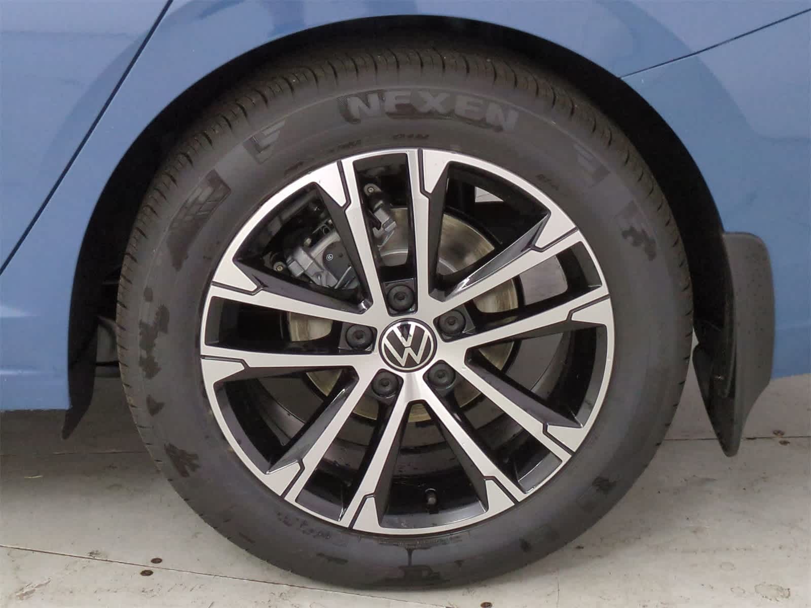 Thumbnail: 2025 Volkswagen Jetta - 13