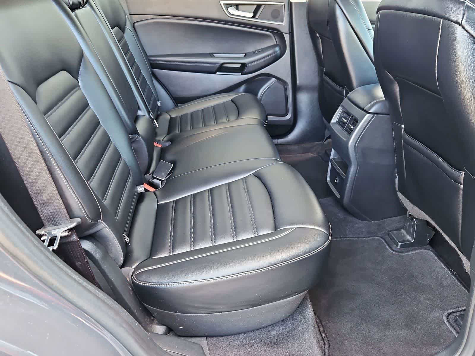 Thumbnail: 2021 Ford Edge - 20