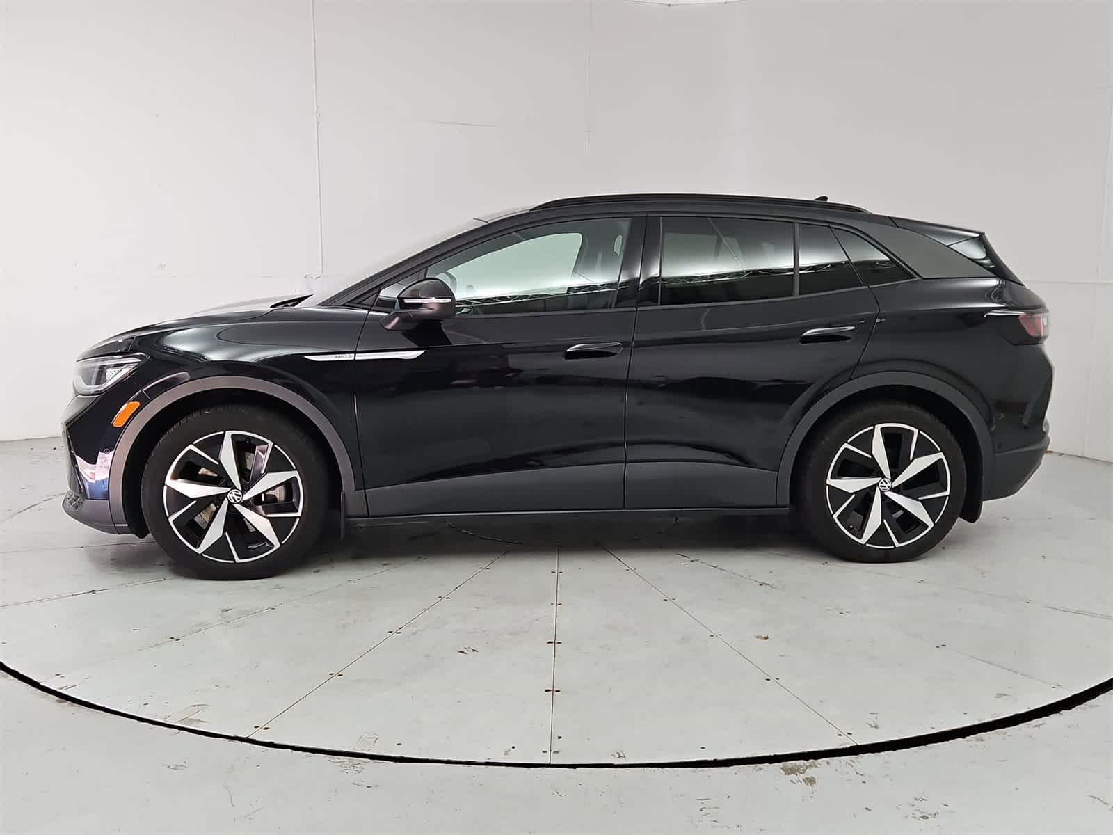 Thumbnail: 2023 Volkswagen ID.4 - 3