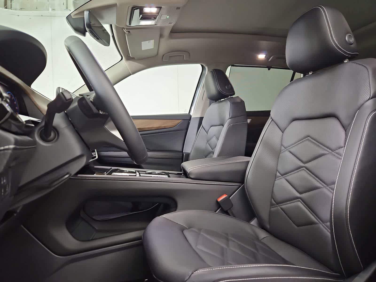 Thumbnail: 2026 Volkswagen Atlas - 16