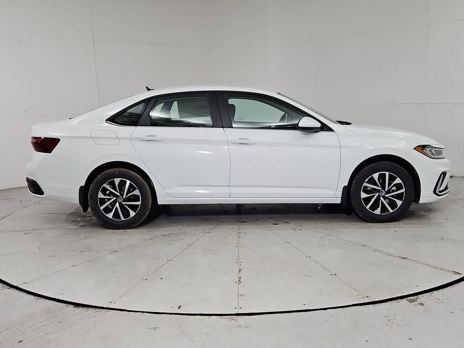 Thumbnail: 2026 Volkswagen Jetta - 7
