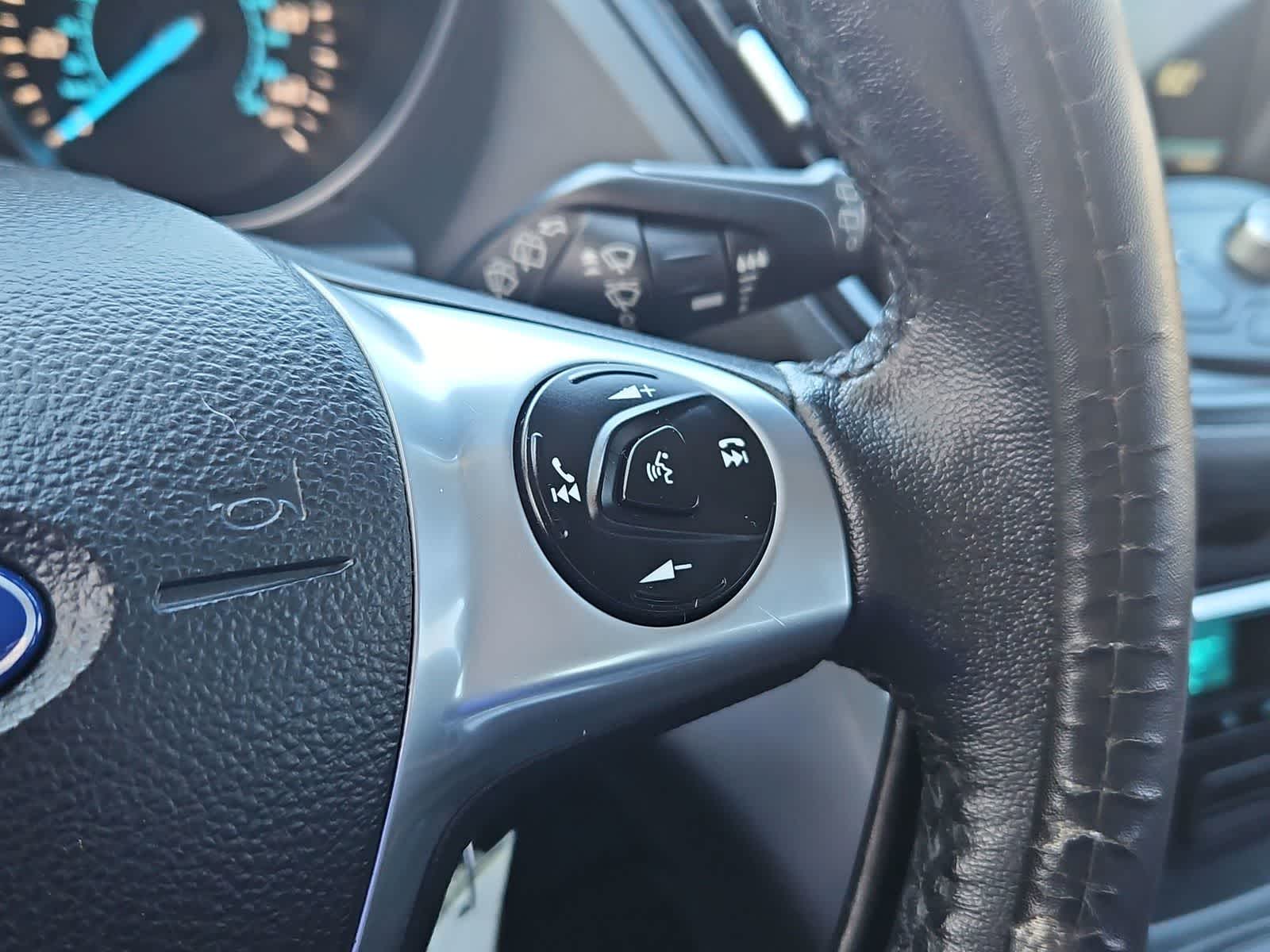 Thumbnail: 2015 Ford Escape - 24