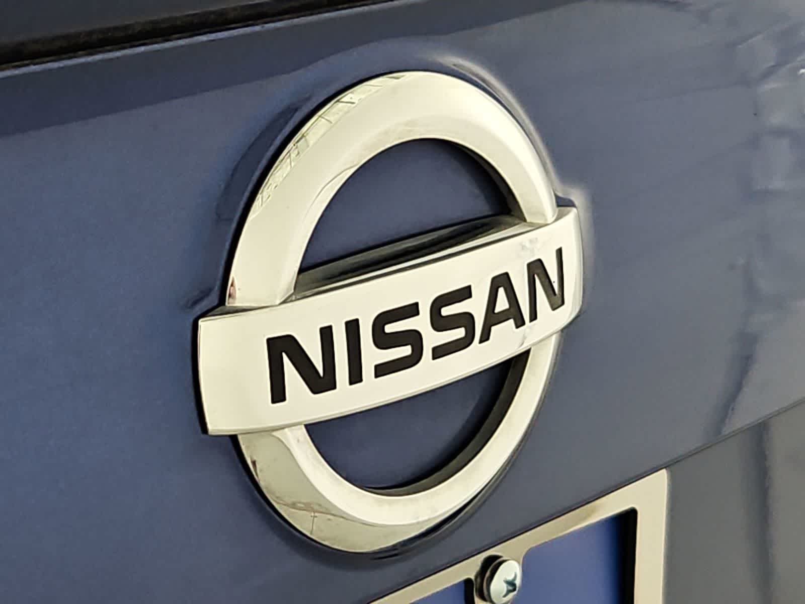 Thumbnail: 2018 Nissan Rogue Sport - 11